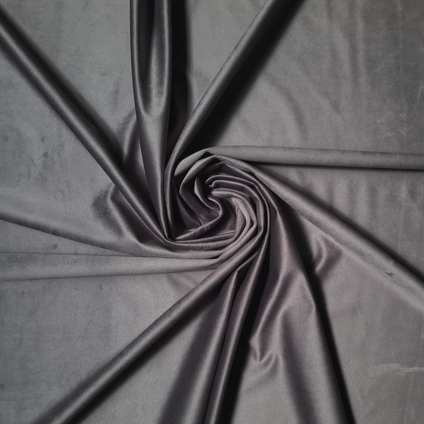 Mörkläggande sammetsgardin Velta