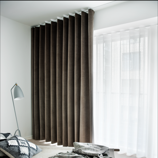 Mörkläggande sammetsgardin Velta